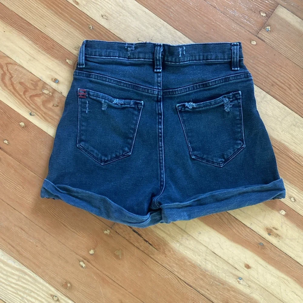 Urban Outfitters BDG Mom High Rise Faded Black Stretch Denim Shorts 27‎